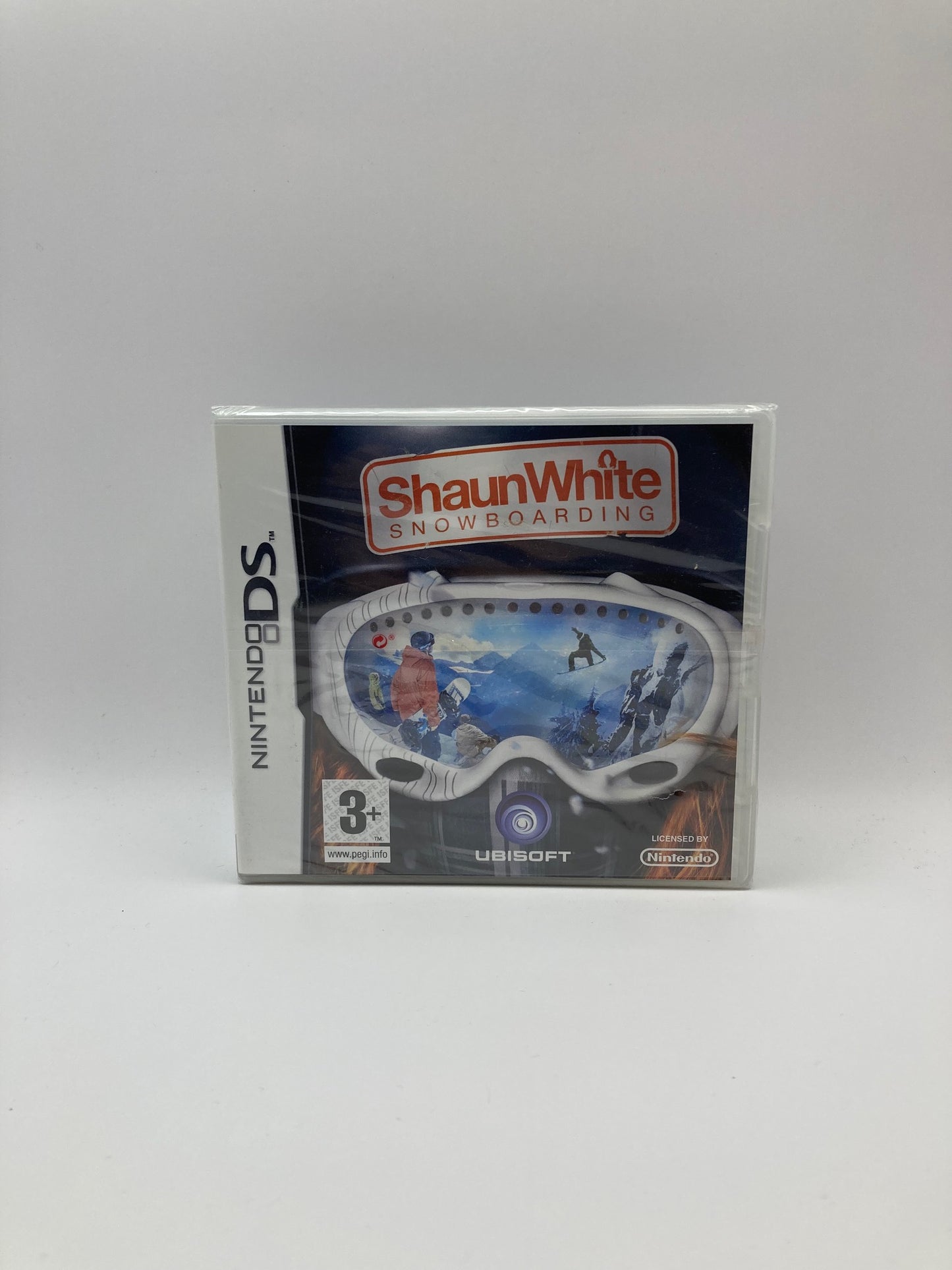 Shaun White Snowboarding